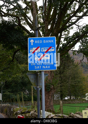 Ne suivez pas Sat Nav signer à Grasmere, Cumbria Banque D'Images