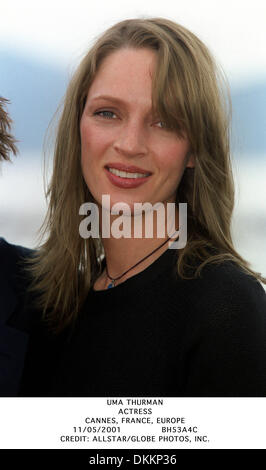 11 mai 2001 - CANNES, FRANCE, EUROPE - L'ACTRICE Uma Thurman..CANNES, FRANCE, EUROPE.11/05/2001.bh53A4C.CREDIT : crédit(Image : © Photos Globe/ZUMAPRESS.com) Banque D'Images