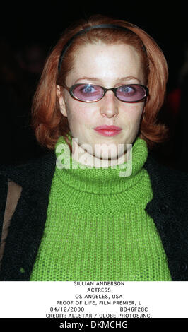 4 décembre 2000 - LA PREUVE DE LA VIE, PREMIER FILM, L'ACTRICE GILLIAN ANDERSON -..OS Angeles, USA.LA PREUVE DE LA VIE, PREMIER FILM, L.04/12/2000.BD46F28C.CREDIT : crédit(Image : © Photos Globe/ZUMAPRESS.com) Banque D'Images