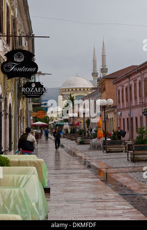 Zone piétonne de Shkodra, l'Albanie Banque D'Images