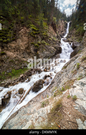 Barskon cascade dans Kirghizie Banque D'Images