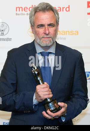 Berlin, Allemagne. 7 Décembre, 2013. Réalisateur israélien Ari Folman pose avec son à la 26e European Film Awards à Berlin, Allemagne, 7 décembre 2013. Photo : Tim Brakemeier/dpa/Alamy Live News Banque D'Images