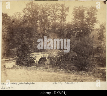 Une vue du pont Burnside sur Antietam Creek dans le Maryland, un site historique de la guerre de Sécession. Le pont a été le site d'importants combats lors de la bataille d'Antietam en 1862. Banque D'Images