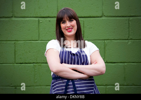 Lyne-Perkis Beca qui était un candidat à la Great British Bake Off série télévisée sur BBC2. Banque D'Images