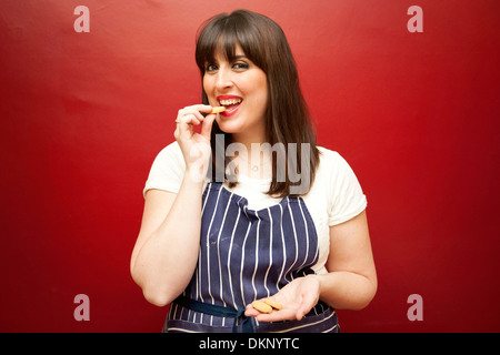 Lyne-Perkis Beca qui était un candidat à la Great British Bake Off série télévisée sur BBC2. Banque D'Images