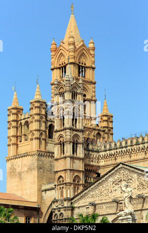 Clocher de la cathédrale de Palerme (14e siècle), Palerme, Sicile, Italie Banque D'Images