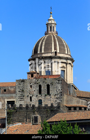 Dôme de la cathédrale (1736), Catane, Sicile, Italie Banque D'Images