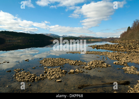 Loch Garry, Glen Garry, région des Highlands, Ecosse, Royaume-Uni. Banque D'Images