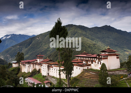 Trongsa Dzong, Bhoutan, et la prière Hall Tower Banque D'Images