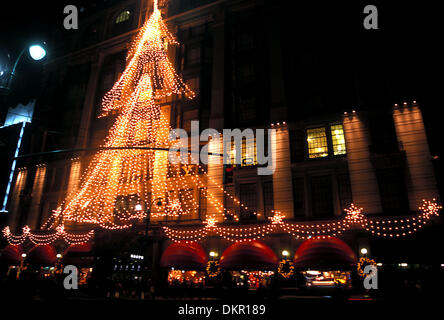 14 décembre 2000 - K20665AR.2000 NEW YORK CITY .12/14/2000. ANDREA 2000 RENAULT/.MACY'S(Image : © Crédit Photos Globe/ZUMAPRESS.com) Banque D'Images