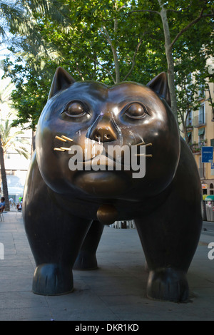 Espagne, Catalogne, Barcelone, Rambla del Raval, El Gat statue en bronze. Banque D'Images