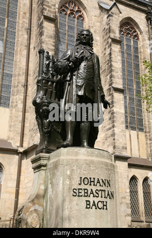 Sachsen Leipzig Bach Bach Thomaskirche Thomaskirchhof memorial monument Denkmal Banque D'Images