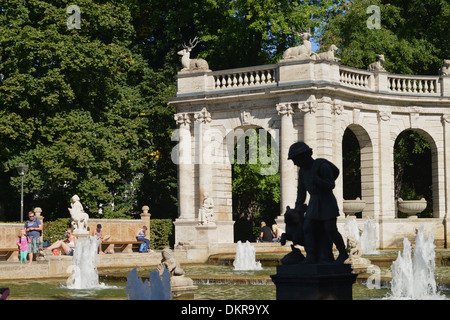 Maerchenbrunnen, Volkspark Friedrichshain, Berlin, Deutschland, / Märchenbrunnen Banque D'Images