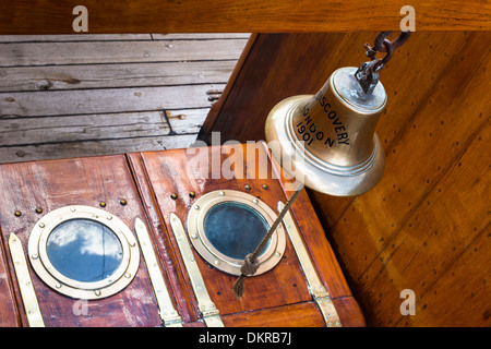 Cloche du navire. UK Ecosse Dundee RRS Discovery Banque D'Images