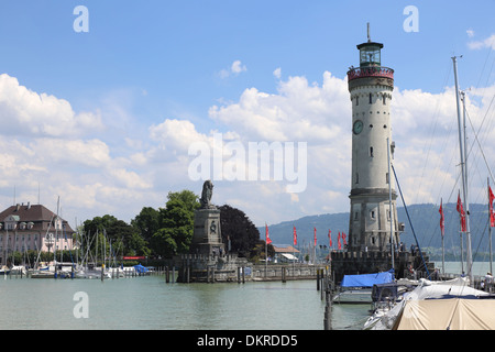 Lindau Bodensee Neuer Leuchtturm Bayerische Löwe Banque D'Images