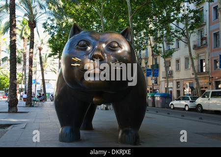 Espagne, Catalogne, Barcelone, Rambla del Raval, El Gat statue en bronze. Banque D'Images