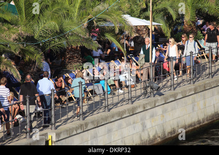 Spree Berlin Strandbar suis Amphitheatre Banque D'Images