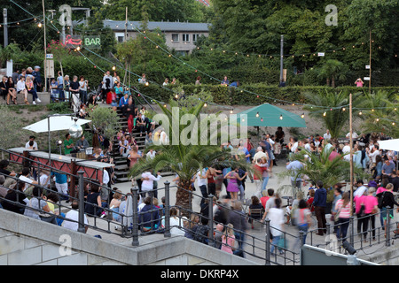 Spree Berlin Strandbar suis Amphitheatre Banque D'Images