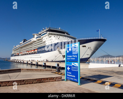 Celebrity Constellation bateau de croisière amarré à Bodrum Turquie Banque D'Images