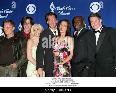 CAST de ''Dark Angel''.'PEOPLES CHOICE AWARDS'.PASADENA, LOS ANGELES, USA.07/01/2001.BE35F13C. Banque D'Images