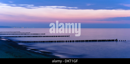 Épis sur la plage à Heiligendamm, Mecklenburg Vorpommern, Allemagne Banque D'Images