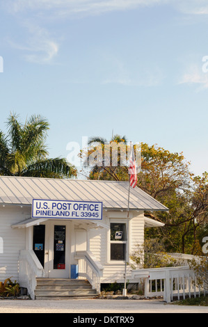 La Pineland Bureau de poste sur Pine Island, en Floride, l'un des plus petits bureaux de poste des États-Unis. Banque D'Images