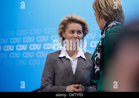 Berlin, Allemagne. 9Th Mar, 2013. CDU se réunit à Berlin pour discuter le contrat de coalition entre CDU/CSU et le SPD. / Photo : Ursula von der Leyen (CDU), ministre allemand du travail et des affaires sociales, à Berlin, le 9 décembre 2013.Photo : Reynaldo Paganelli/NurPhoto Crédit : Reynaldo Paganelli/NurPhoto ZUMAPRESS.com/Alamy/Live News Banque D'Images