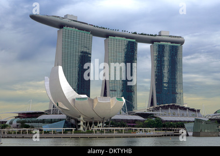 Marina Bay Sands (2006-2010 Moshe Safdie, Aedes), Singapour Banque D'Images