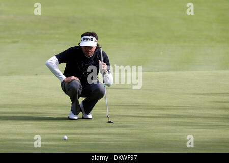 Thousand Oaks, CA, . Dec 8, 2013. Bubba Watson en action durant la finale du Northwestern Mutual World Challenge à Sherwood Country Club à Thousand Oaks, CA.Charles Baus/CSM/Alamy Live News Banque D'Images