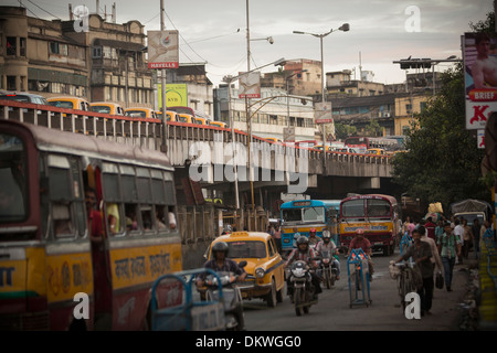 Kolkata (Calcutta), Inde traffic Banque D'Images