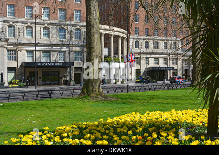 Bâtiments de l'hôtel Grosvenor House et entrées Banque D'Images