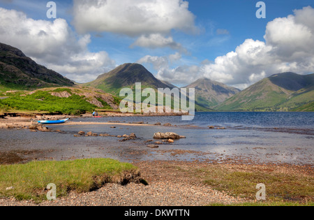 As été spectaculaire de l'eau, le Parc National du Lake District, Cumbria, Angleterre. Banque D'Images