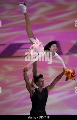 Jan 25, 2010 - Tallinn, Estonie - Yuko Kawaguchi et Alexander Smirnov remporter l'or aux Championnats championnat d'Europe de patinage artistique. Sur la photo : Dec 27, 2009 - Saint-Pétersbourg, Russie - Yuko Kawaguchi et Alexander Smirnov lors du championnat de patinage artistique la Russie à Saint-Pétersbourg. Kawaguchi et Smirnov est devenue la championne de Russie. (Crédit Image : Â© PhotoXpress/ZUMA Press) Banque D'Images