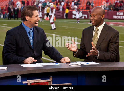 Dec 14, 2009 - San Francisco, Californie, États-Unis - San Francisco 49ers vs Arizona Cardinals à Candlestick Park Lundi, 14 décembre 2009. Ancien 49ers Steve Young et Jerry Rice n'arborant le show. (Crédit Image : © Al/ZUMApress.com) Golub Banque D'Images