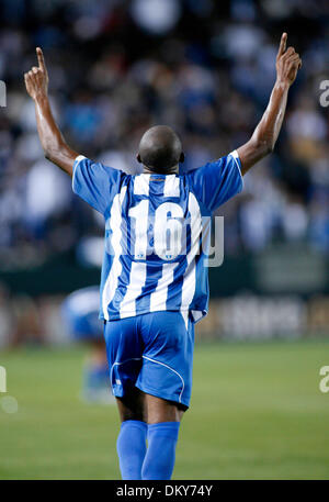 Jan 23, 2010 - Carson, Californie, Etats-Unis - Honduras L'avant JERRY PALACIOS (16) célèbre son but. Le Honduras a remporté 3-1. L'équipe nationale américaine contre le Honduras (crédit Image : ZUMApress.com) Banque D'Images