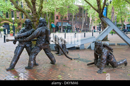 Washington, Seattle, Pioneer Square, Seattle Fallen Firefighters Memorial Banque D'Images