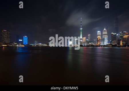 Skyline, paysage urbain, scène de nuit, Lujiazui, Pudong, Shanghai, Chine Banque D'Images