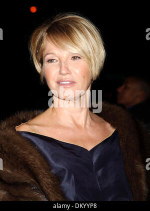 2 juin 2002 - New York, NEW YORK - K46350AR.LE NATIONAL BOARD OF REVIEW OF MOTION PICTURES CÉRÉMONIE AU TAVERN ON THE GREEN NEW YORK New York 01-10-2006. ANDREA RENAULT- Ellen Barkin(Image Crédit : © Globe Photos/ZUMAPRESS.com) Banque D'Images