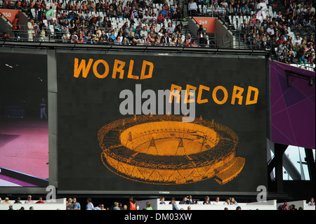 Tableau de bord - Record du monde Jeux Paralympiques de Londres 2012 - Suivi des événements - Women's 200m T37 série 1 chauffe - Stade Olympique Londres Banque D'Images