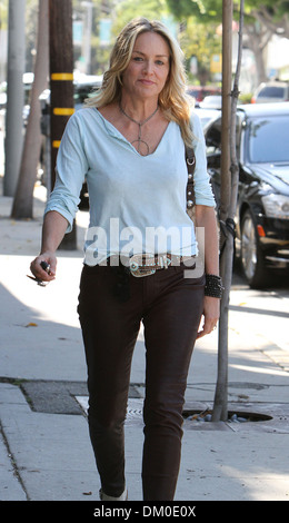 Sharon Stone, un salon de coiffure à West Hollywood. Los Angeles, Californie - 06.09.12 Banque D'Images