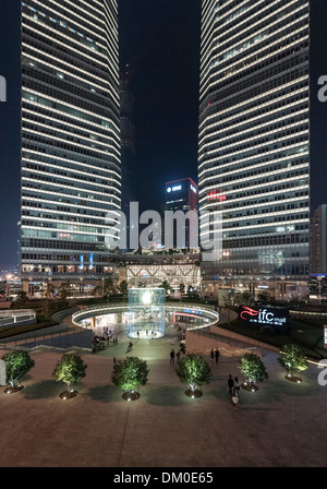 IFC Mall, Lujiazui, Pudong, Shanghai, Chine Banque D'Images