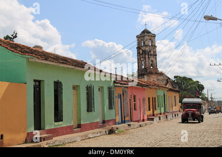 Local Bus, Calle José Mendoza (Santa Ana), Trinidad, la province de Sancti Spiritus, Cuba, mer des Caraïbes, l'Amérique centrale Banque D'Images