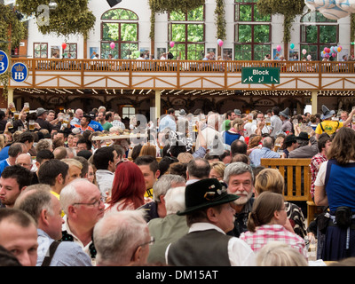 2013 - Okoberfest Hofbräu Zelt, Munich Allemagne Banque D'Images