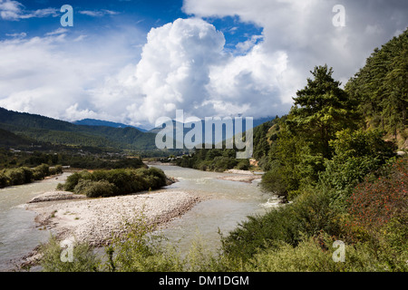 Le Bhoutan, Bumthang, vallée de Bumthang Chhu Choskhor, (rivière) Banque D'Images