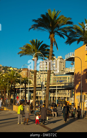 Piazza delle Feste square Porto Antico le vieux port Gênes Ligurie Italie Europe Banque D'Images