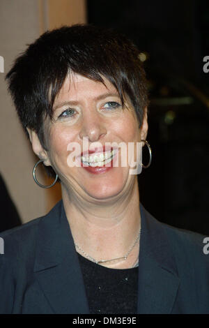 11 janvier 2002 - 7ème.Critics Choice Awards au Beverly Hills Hotel Beverly Hills, CA.DIANE WARREN. BARRETT / 1-11-2002 FITZROY K23807FB (D)(Image Crédit : © Globe Photos/ZUMAPRESS.com) Banque D'Images