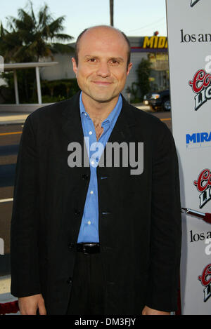 Le 23 juillet 2002 - Los Angeles, Californie - PREMIERE FRONTAL.À L'historique théâtre BEAUX ARTS Cecchi Gori.À LOS ANGELES, CA.ENRICO COLANTONI. BARRETT / 7-23-2002 FITZROY K25588FB (D)(Image Crédit : © Globe Photos/ZUMAPRESS.com) Banque D'Images