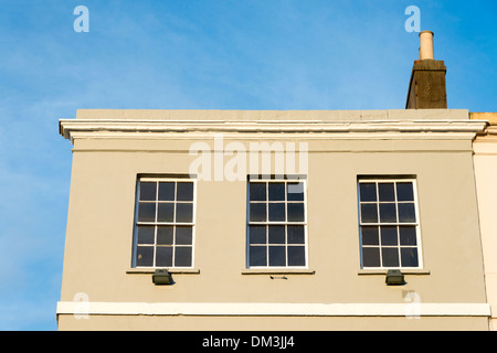Windows sur un bâtiment Regency Cheltenham UK Banque D'Images