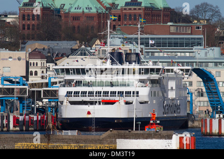 Scène tirée de l'exploitation de traversiers entre Helsingør et Helsingborg à travers le détroit de l'Øresund. Banque D'Images