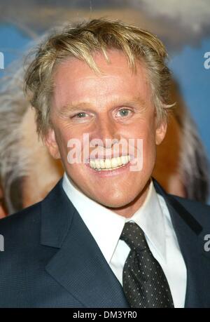 Le 12 décembre 2002 - Los Angeles, Californie, USA - K27980FB LOS ANGELES PREMIERE - A PROPOS DE SCHMIDT.L'académie, BEVERLY HILLS, CA.12/12/02. FITZROY BARRETT/ 2002.GARY BUSEY(Image Crédit : © Globe Photos/ZUMAPRESS.com) Banque D'Images